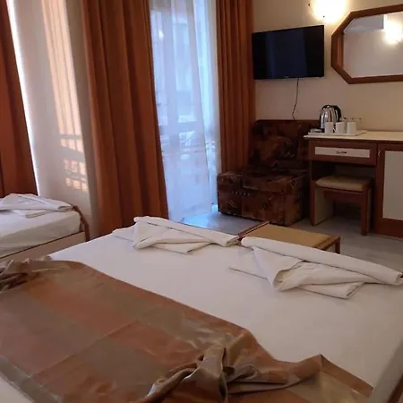 Hotel семеен вермона 2*