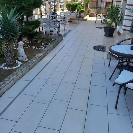 فندق семеен вермона بريمورسكو