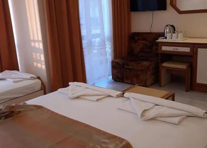 Hotel семеен вермона 2*